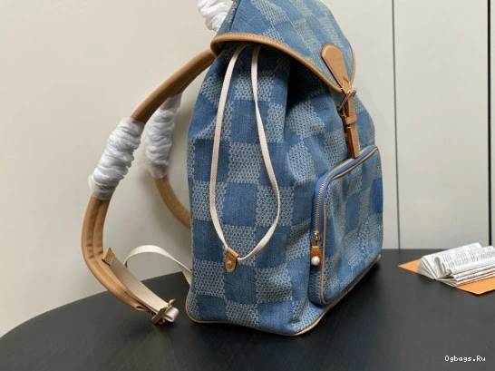 Backpack VUITTON LOUIS Montsouris 0329